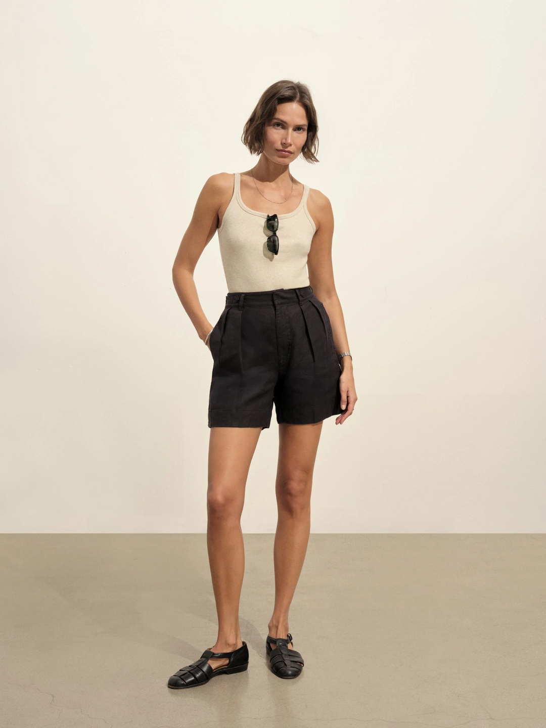 Riviera Linen Pleated Short