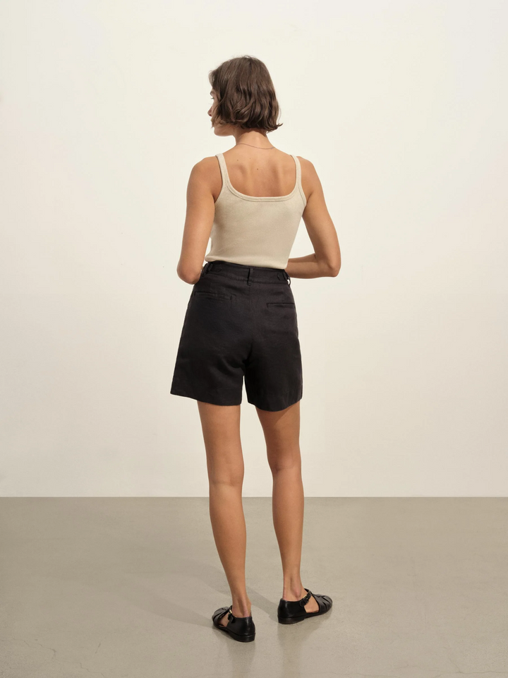 Riviera Linen Pleated Short